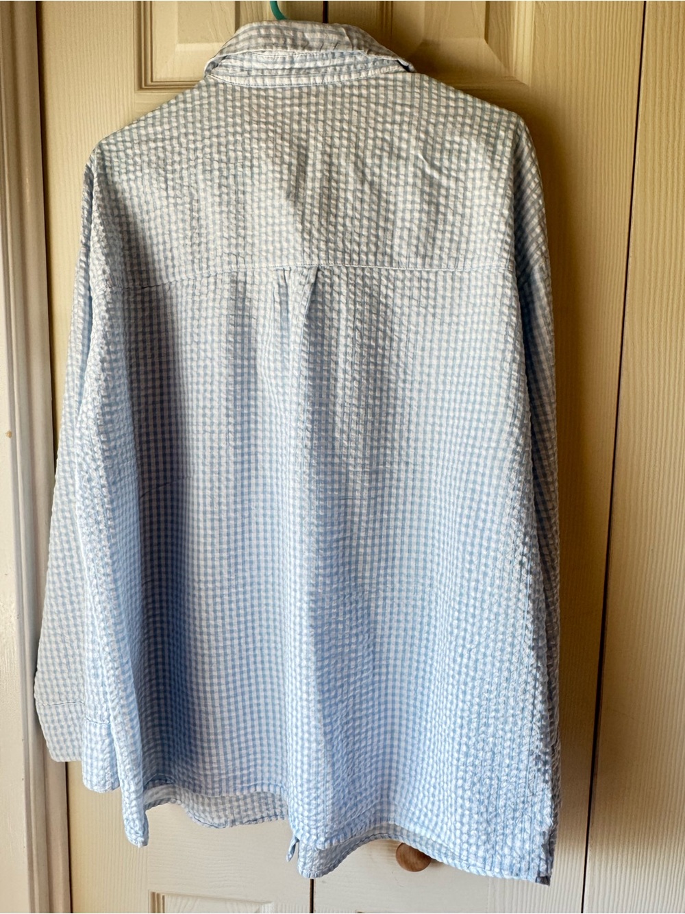 H&M Light Blue Textured Button-Up Blouse - Picture 2 of 6
